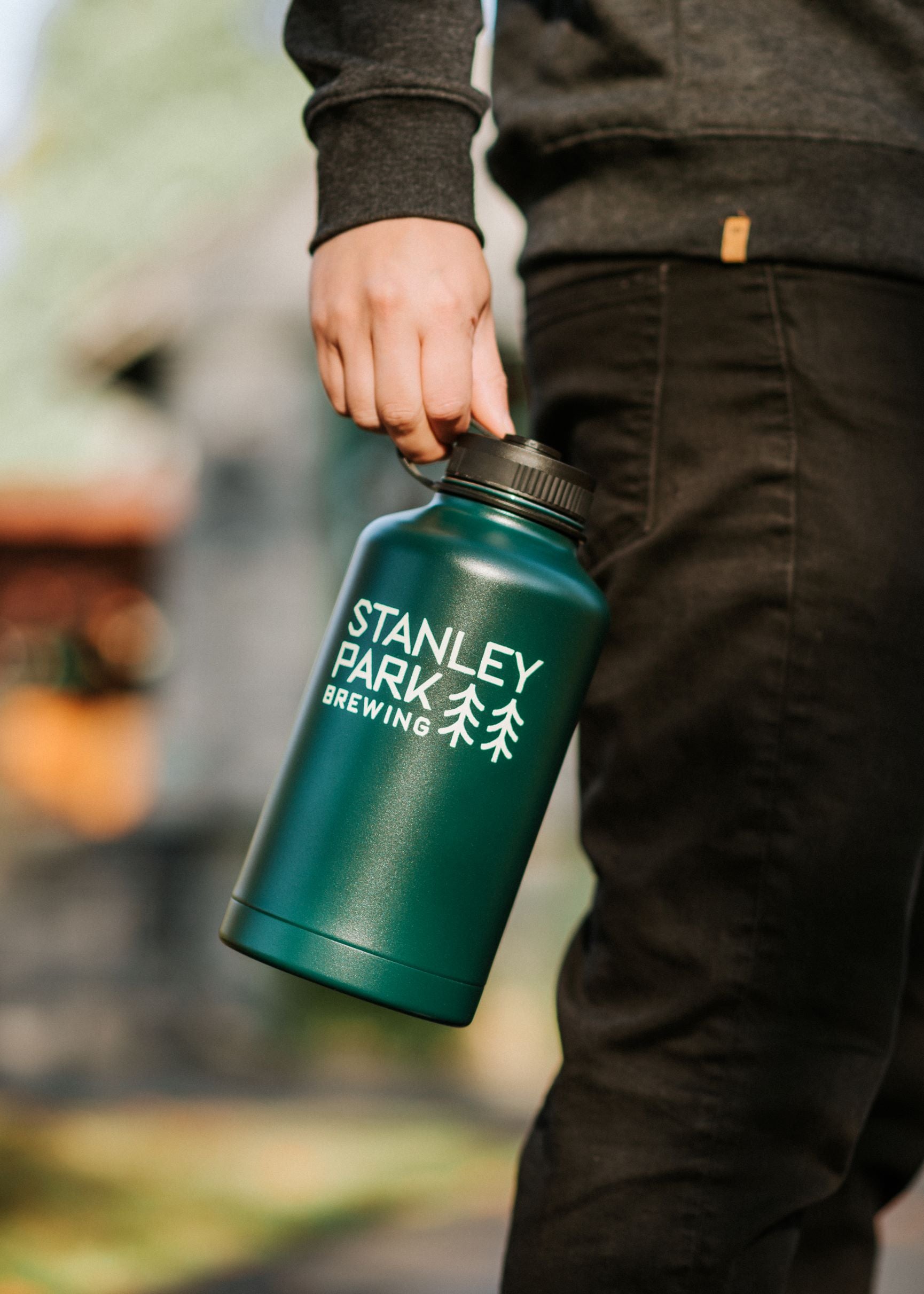 64 Oz. Stanley growler for Sale in Bozeman, MT - OfferUp