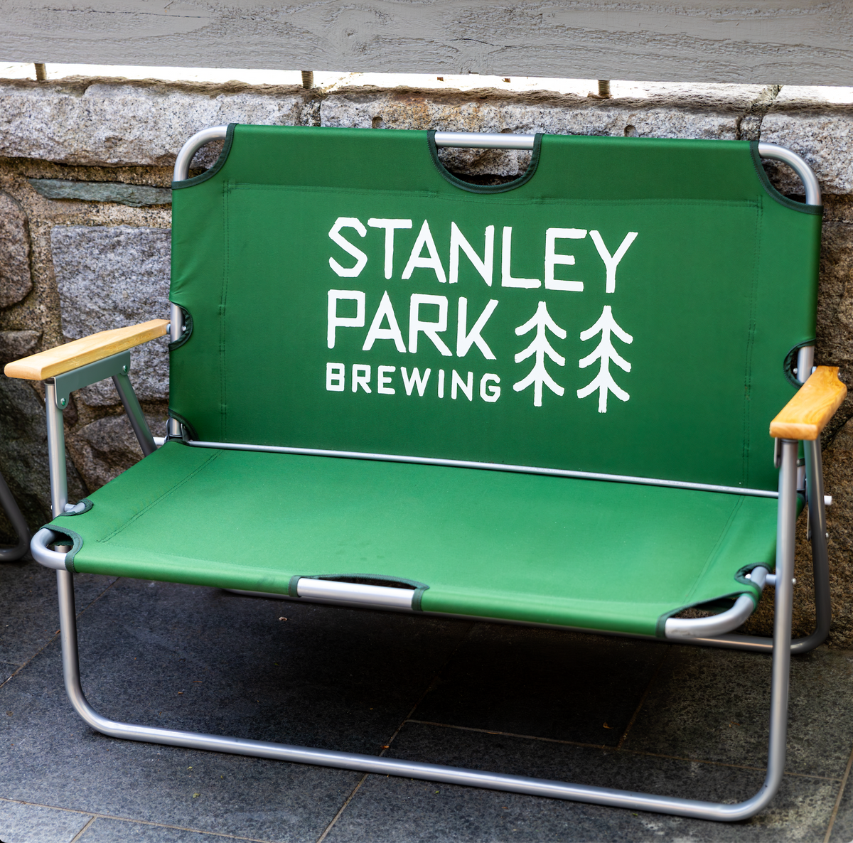 Stanley Park Brewing 2-Seater Lawn Chair